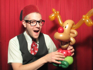 Rudolph the Red Nosed Reindeer Balloon Art