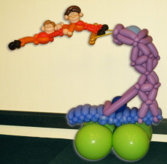 Circus Trapeze Balloon Centerpiece