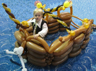 Giant Pirate Ship Balloon Sculpture