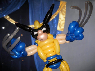 Marvel Wolverine Balloon Sculpture
