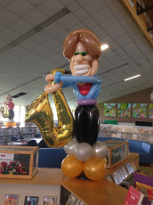 Balloon Saxophone Musician Sculpture