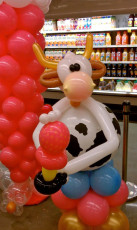 Balloon Cow Installation