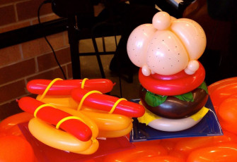 Hamburger and Hot Dog BBQ Balloon Sculptures