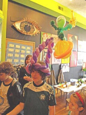 Out of this World Alien Balloon Hat