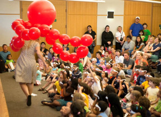 Smarty Pants Big Balloon Show at the Public Library
