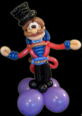 Circus Ringmaster Balloon Sculpture