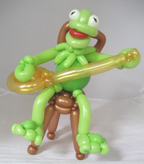 Kermit the Frog Balloon Sculpture
