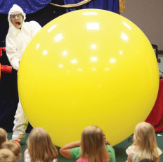 That's one Giant Six Foot Balloon!