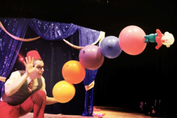 Smarty Pants Big Balloon Show