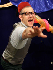 Smarty Pants - Chicago's favorite balloon twister!