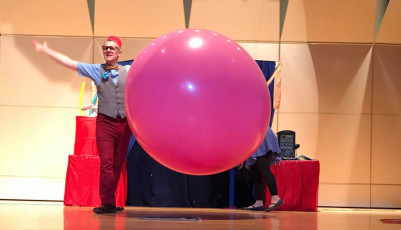 The Giant Six Foot Balloon!
