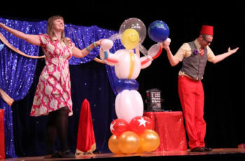 Smarty Pants Big Balloon Show