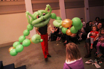 Smarty Pants Big Balloon Show