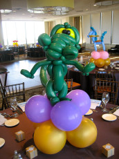 Alligator Balloon Centerpiece