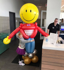 Giant Balloon Sculpture by Smarty Pants